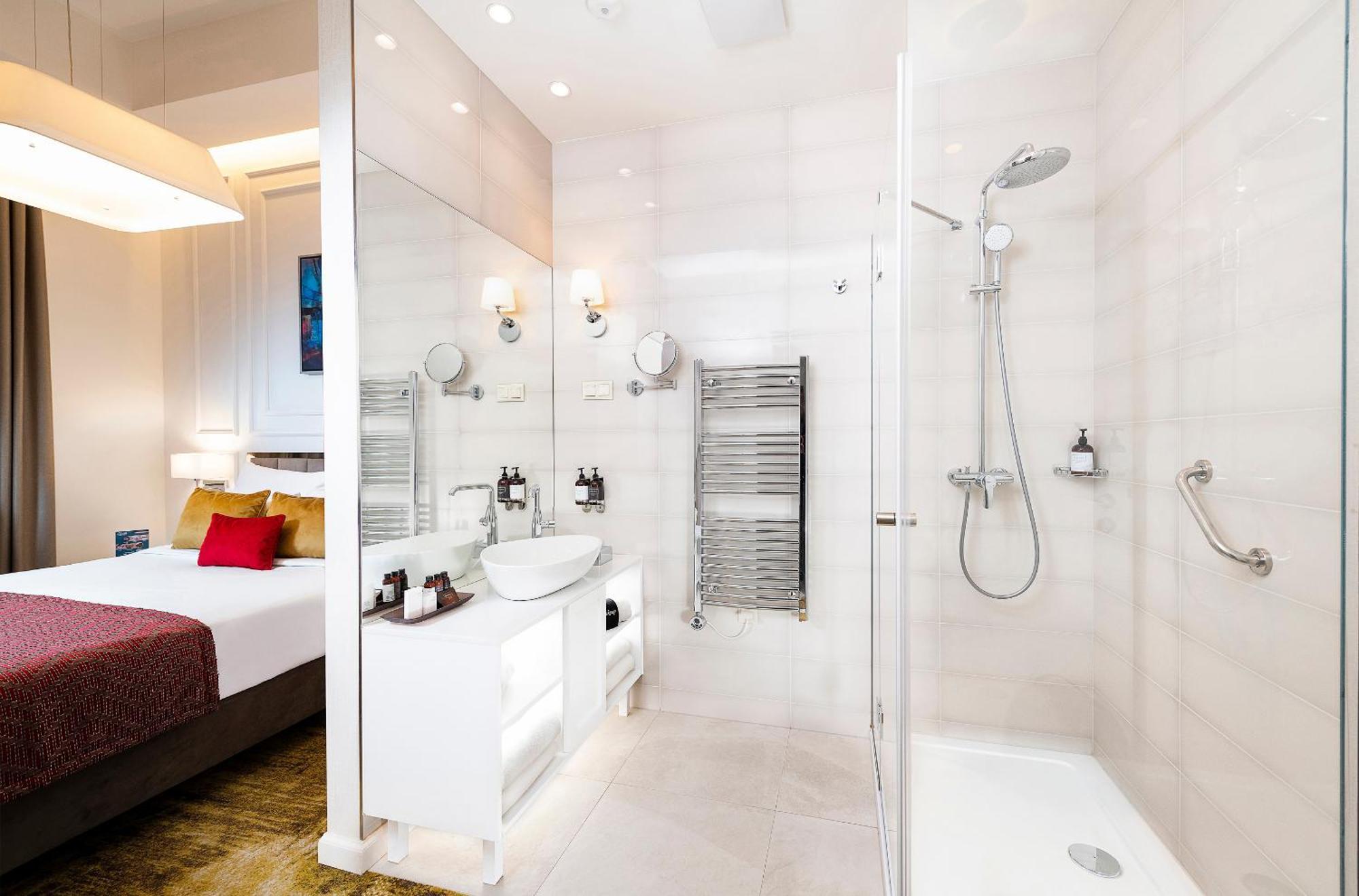 Three Corners Avenue Hotel بودابست المظهر الخارجي الصورة